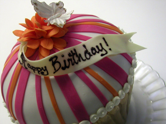 birthday-cake-570x427